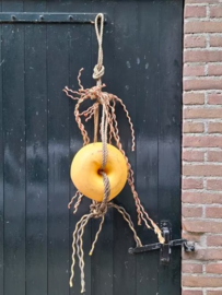 Oude Vintage Visnet Drijver aan Touw