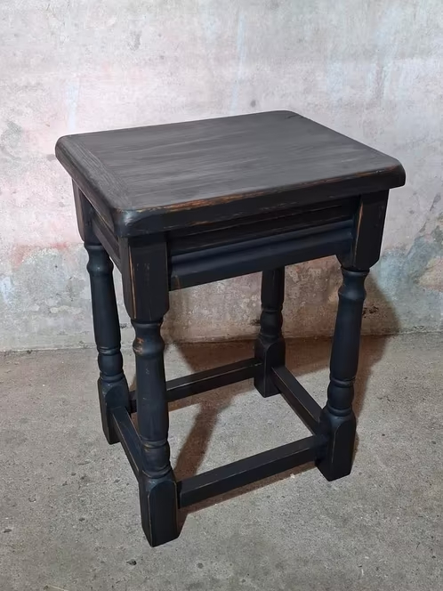 Oude Brocante Houten Krukje Tafeltje Restyle Mat Zwart