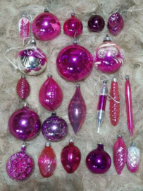Oude Vintage Kerstballen 7542 Doosje Magenta Roze
