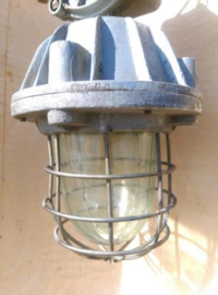 Oude Vintage Industriele Hanglamp Bunkerlamp Bully Kooilamp