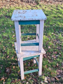 Oude Brocante Houten Krukje Tafeltje Bijzettafel