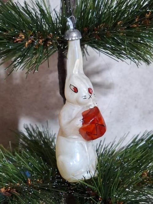 Oude Antieke Vintage Kerstbal 8898 USSR Konijn met Trommel
