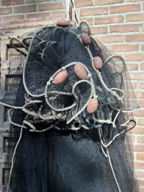 Oud Vintage Visnet Zwart met Drijvers