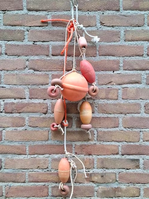 Oude Vintage Visnet Drijvers aan Touw