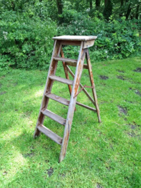 Oude Vintage Schilderstrap Trap Naturel