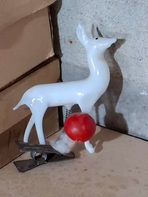 Oude Antieke Kerstbal 8751 Opaline Hert Hertje op Clip ZELDZAAM