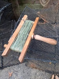 Oude Vintage Houten Hand Vislijn Haspel Zweden met Lijn