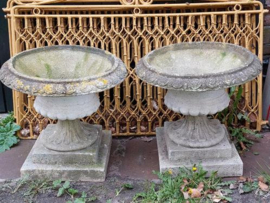 Oude Brocante Set Franse Monumentale Betonnen Tuinvaas Jardiniere