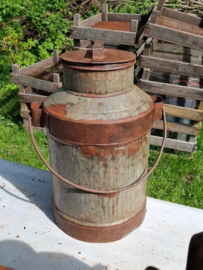 Oude Vintage Zinken Melkbus Emmer India