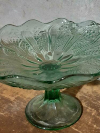 Oude Vintage Glazen Persglas Schaal op Voet Bonbonschaal Groen