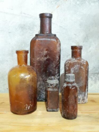 Oude Antieke Set Flesjes Glaswerk Bodemvondst WO2 Medicinaal