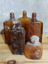 Oude Antieke Set Flesjes Glaswerk Bodemvondst WO2 Medicinaal