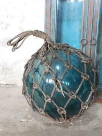 Oude Antiek Vintage Glazen Drijver Visnet XXL Blauw in Handgeknoopt Net