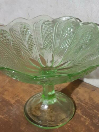 Oude Vintage Glazen Persglas Schaal op Voet Bonbonschaal Groen