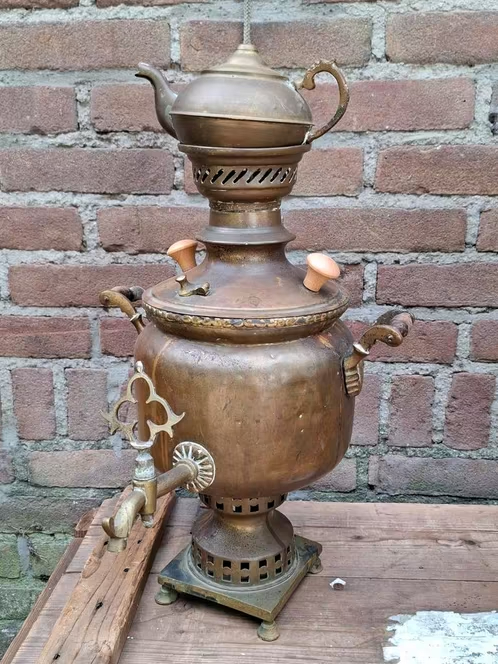 Oude Antieke Perzische Koperen Samovar