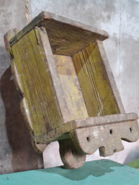 Oud Klein Brocante Altaartje Roemenie Wandplankje
