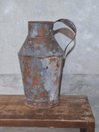 Oude Brocante Zinken Kan