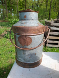Oude Vintage Zinken Melkbus Emmer India