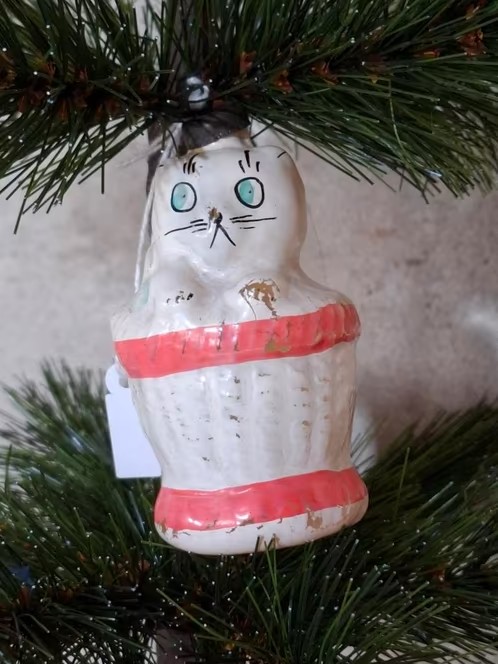 Oude Antiek Vintage Kerstbal 8932 USSR Poes in het Mandje