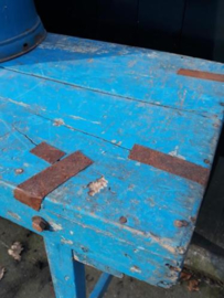 Oude Brocante Hardhouten Tafel Markttafel Sidetable Blauw