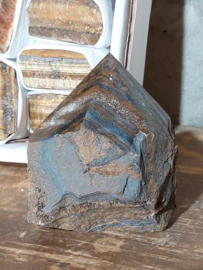 Tijgerijzer Tijgeroog Geslepen Punt Ruwe Steen - Mineralen