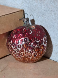 Oude Antieke Kerstbal 8683 Aardbei
