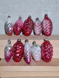 Oude Vintage Kerstballen Oostblok 111238 Dennenappels