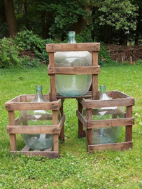 Oude Vintage Gistfles 25 Liter in Houten Krat