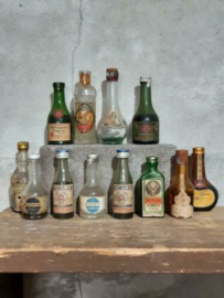 Oude Set Miniatuur Flesjes Drank Drankflesjes