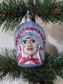 Oude Antiek Kerstbal 9877 Poppetje Indiaan Chief