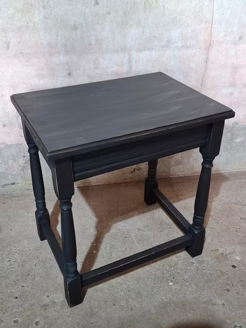 Oude Brocante Houten Krukje Tafeltje Restyle Mat Zwart