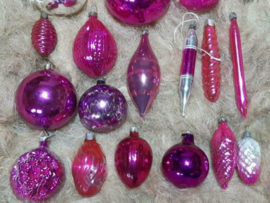 Oude Vintage Kerstballen 7542 Doosje Magenta Roze