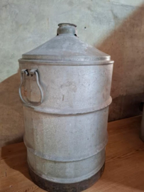 Oude Brocante Zinken Kan Petroleum