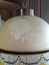 Oud Vintage Franse Hanglampje met Kralen Kralenband