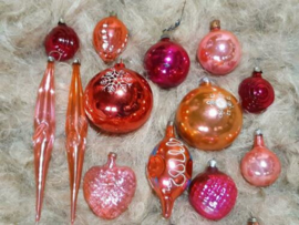 Oude Vintage Kerstballen 7544 Doosje Framboos Roze