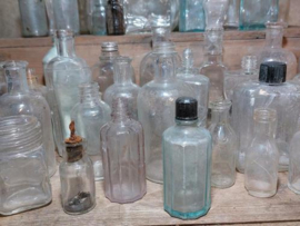 Oude Antieke Set Flesjes Glaswerk Bodemvondst WO2 Parfum