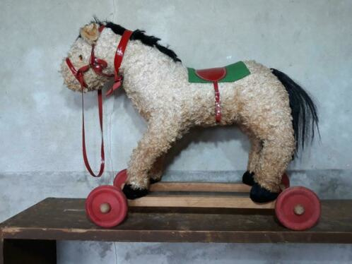 Oud Brocante Vintage Speelgoed Paard Trekpaard op Wielen | & Vintage Speelgoed & Poppen | Aan de Punt
