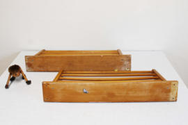 Set vintage pannenrekken, Piet Zwart voor Bruynzeel. Houten retro keuken / wandrek