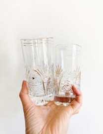 Set vintage longdrink glazen. Retro glaswerk met gouden details