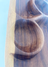 Grote houten vintage schaal met vakken. Boho retro snackschaal