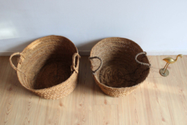 Set rieten Ibiza stijl manden. Bohemien opberg mand of overpot voor planten
