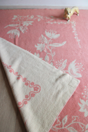 Roze / beige wollen vintage deken. Warme retro sprei/plaid - 164 x 211 cm.