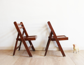Set houten vintage kinder klapstoeltjes. Retro tuinstoel / campingstoel