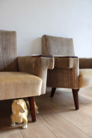 Set vintage fauteuils met voetenbankje. Retro Mid Century design stoelen.
