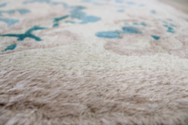 Handgemaakt vintage tapijt. Oosters vloerkleed in pasteltinten