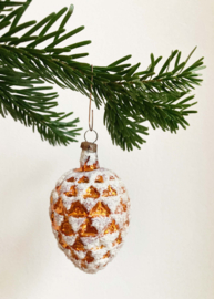 Glazen vintage kerstbal - oranje dennenappel. Antiek kerstornament