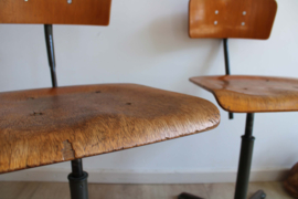 Set industriële vintage tekenstoelen. Friso Kramer - Ahrend de Circkel.  Retro atelier/bureaustoel