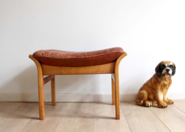 Vintage Ottoman met lederen kussen,  G-Möbel. Scandinavisch design voetenbank
