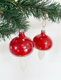 2 glazen vintage kerstballen - paddenstoel. Antieke rood/witte kerstversiering