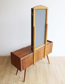 Vintage kaptafel met grote spiegel. Houten retro Mid Century kast / dressoir